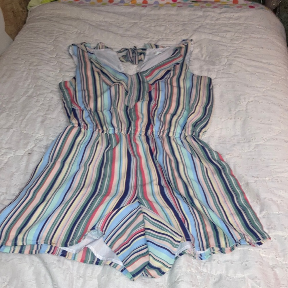 Rainbow striped decree large romper